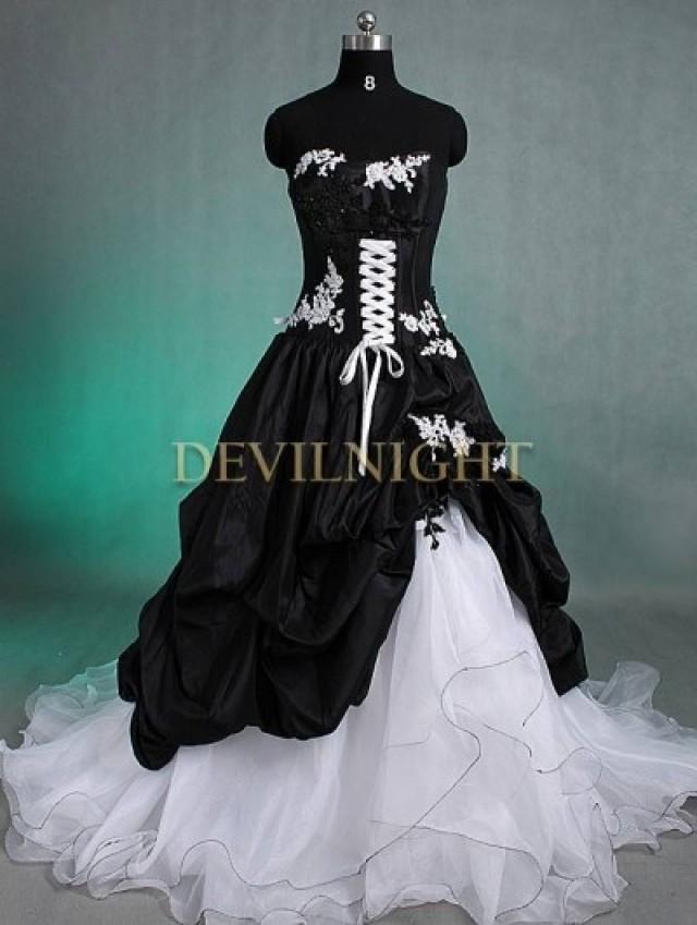 Black And White Romantic Gothic Wedding Dress 1921312 Weddbook