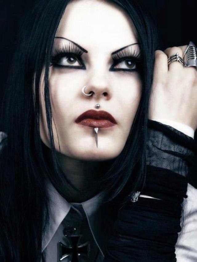 See more about goth makeup, gothic girls and goth girls. gothic #готика. 