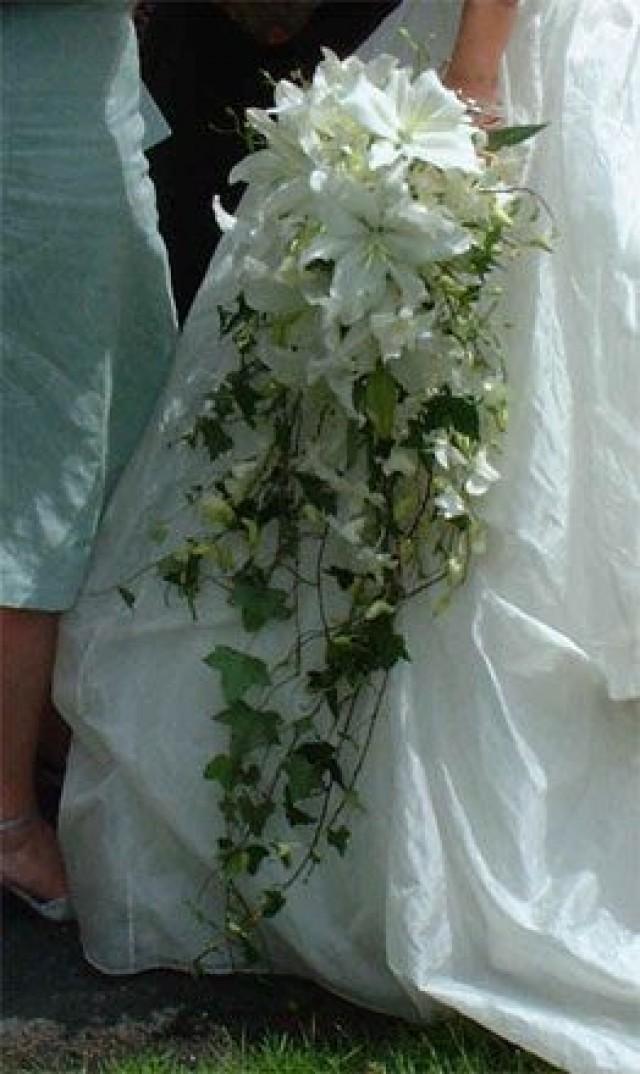 Bouquetflower Lily And Ivy Cascade 2060378 Weddbook 9284