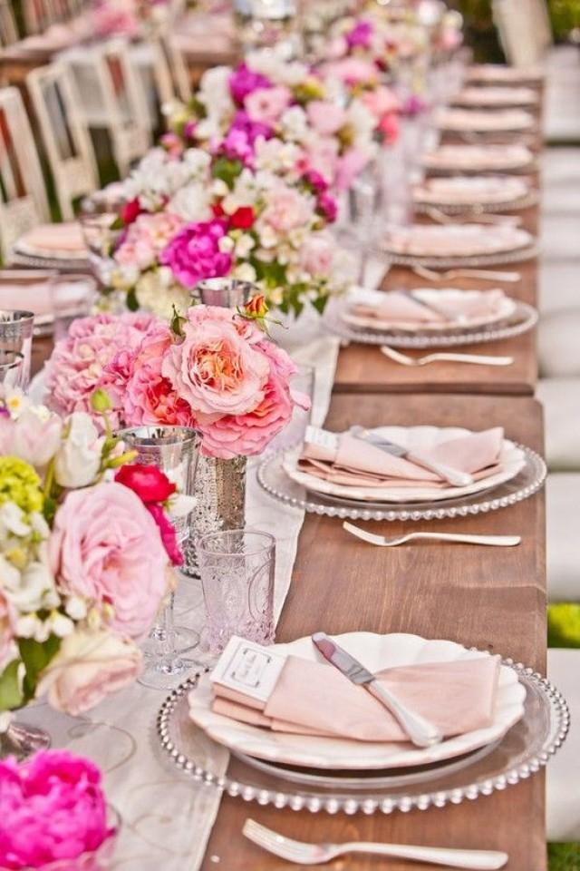 decor-wedding-tables-2067308-weddbook