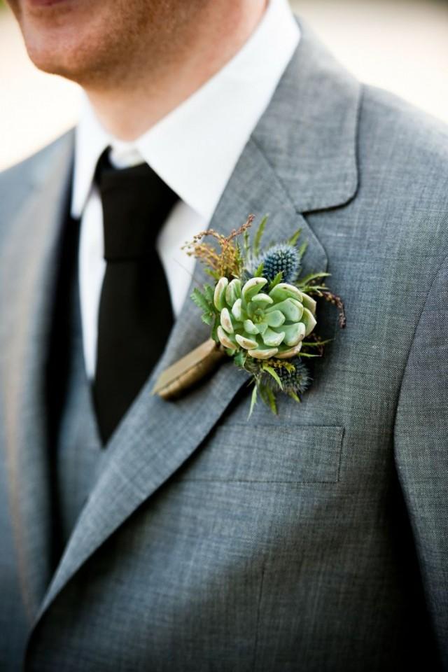 Boutonnieres - Modern Wedding // Grooms Boutonnieres #2094087 - Weddbook