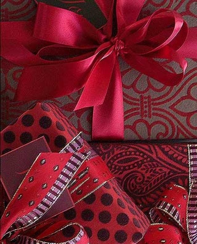 Red Wedding Elegant Gift Wrapping 2098148 Weddbook