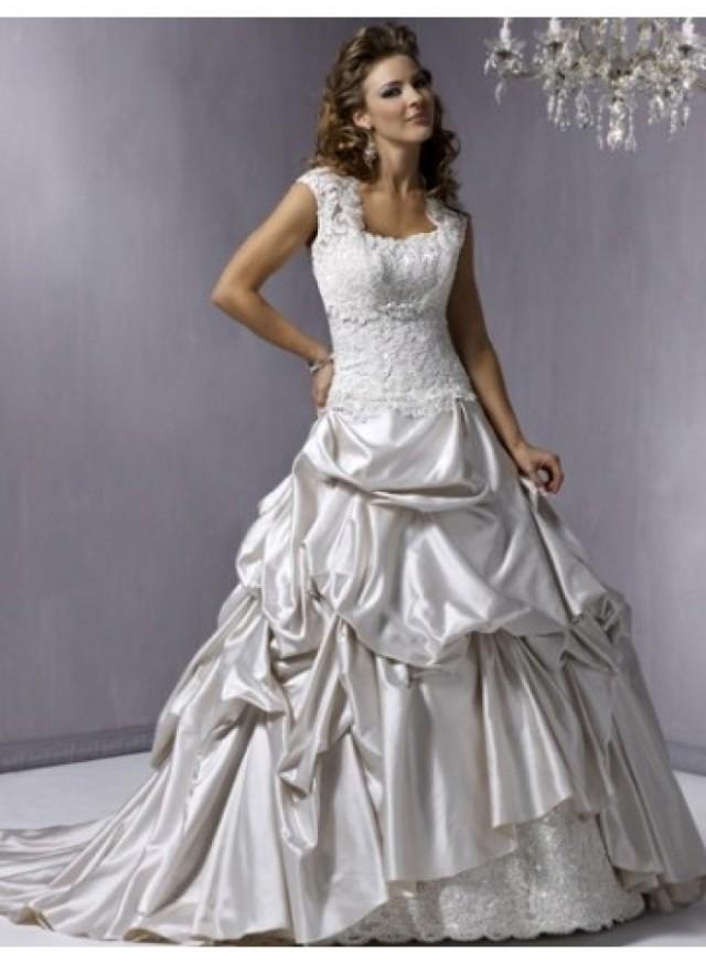 Empire Aline Lace Spaghetti Straps Ruching Brush Train Wedding Dresses