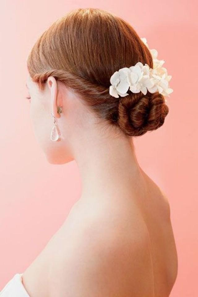 Wedding Hairstyles A Bridesmaid S Hair 2129363 Weddbook