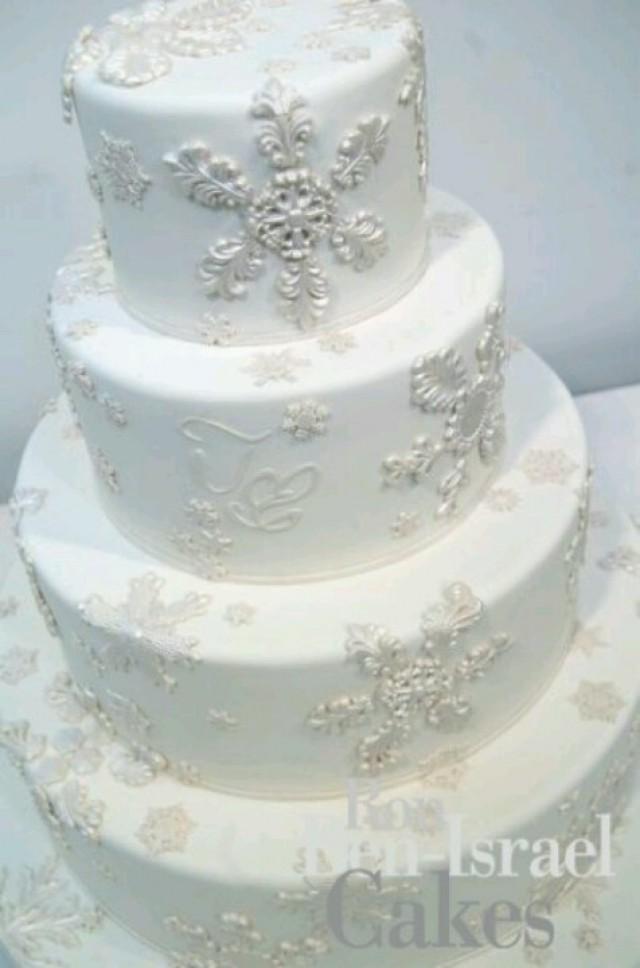 Gold Wedding White Gold Wedding Cakes 2129832 Weddbook