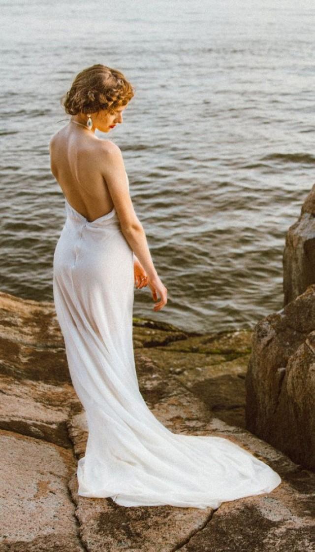 backless gown designs
