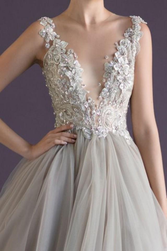 sleeveless-wedding-gown