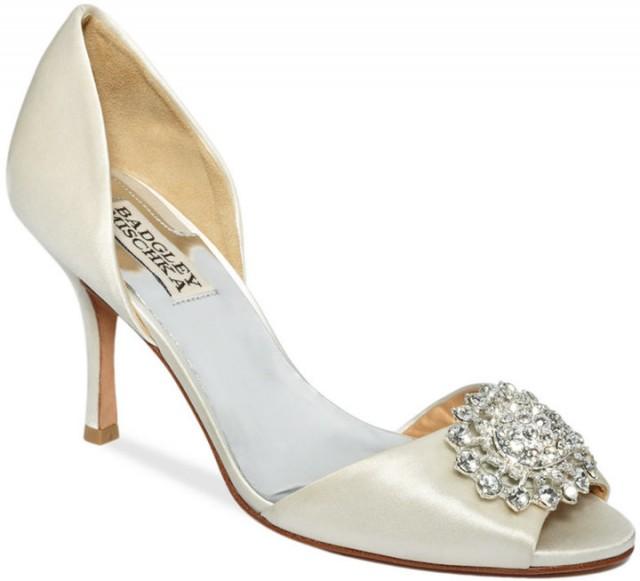 badgley mischka gisela embellished pumps