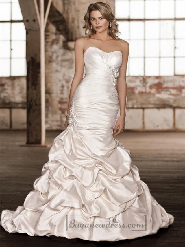 Strapless Ruched Sweetheart Bodice Trumpet Wedding Dresses With Pickup