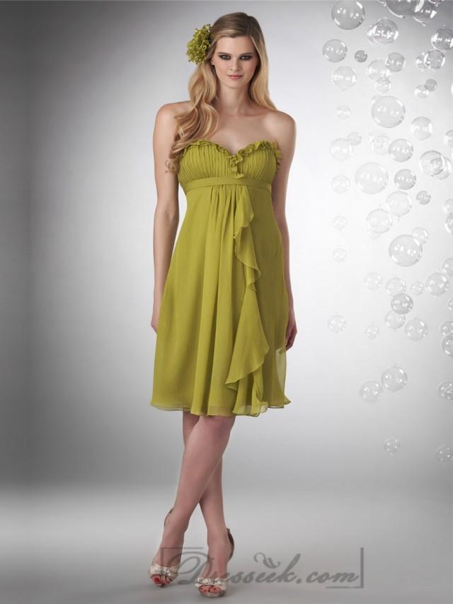 sweetheart neckline small bust