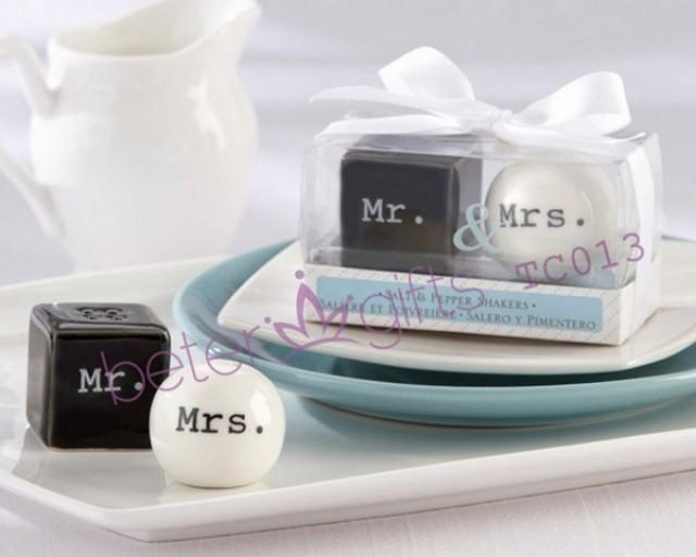 BeterWedding Bride And Groom Salt And Pepper Shakers Wedding Favors