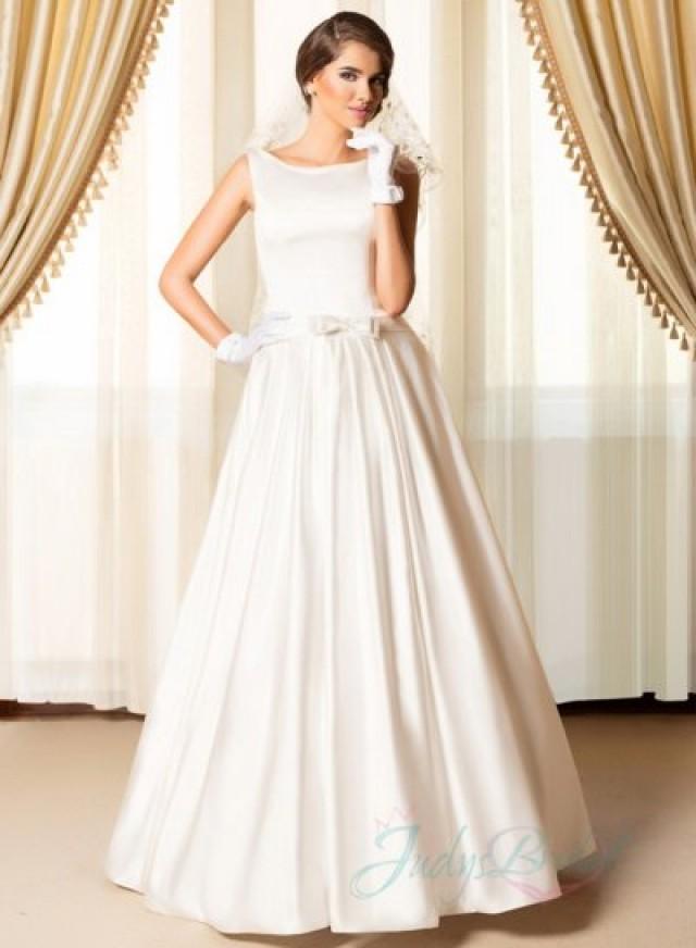 Simply Chic Bateau Neck Plain Satin Wedding Dresses 2204633