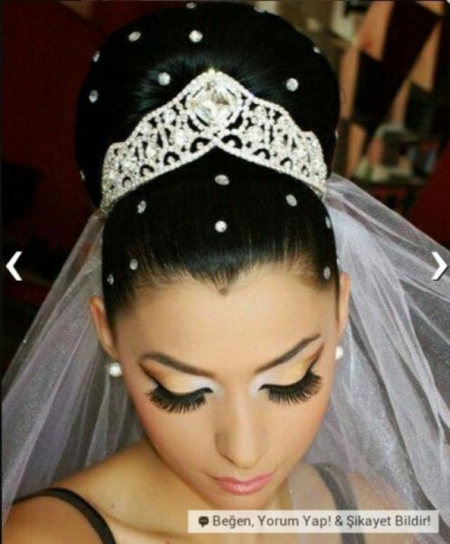 Wedding Hairstyles A Bride S Bridal Hair 2206842 Weddbook