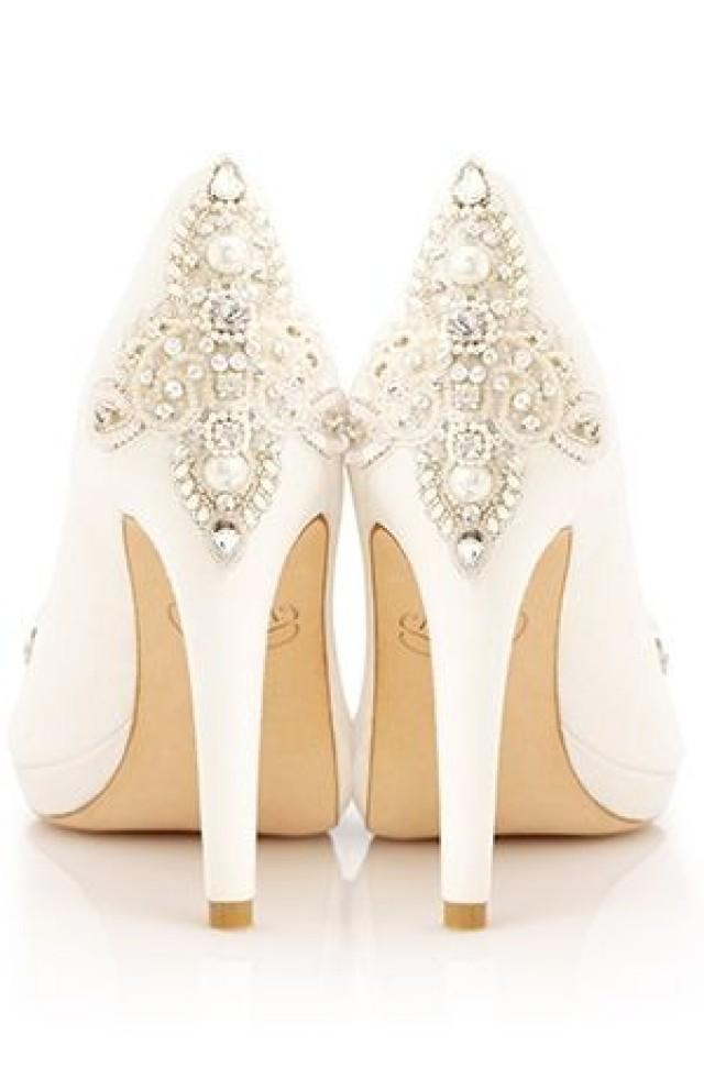 latest wedding shoes for bride