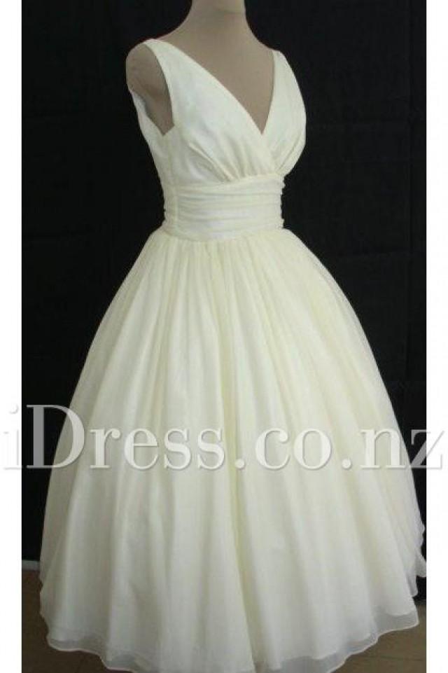 Retro Ball Gown Silk Chiffon V Neck Short Wedding Dress 2213965
