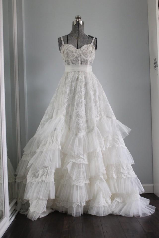 lace bustier wedding dress