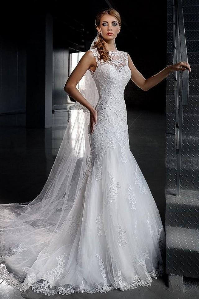 Sleeveless Wedding Dress.Lace Wedding Dress. Sheer Back