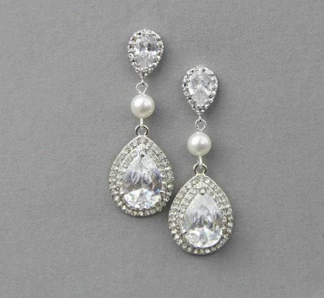Vintage Wedding Jewelry chandeliers earrings Crystal Bridal Earrings Bridal Teardrop Earrings Bridal Jewelry Drop Ear Wedding Earrings