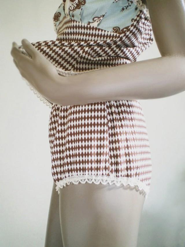 Short Bloomers Retro Style Granny Panties Brown And White Harlequin