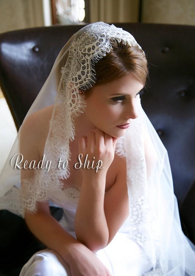 Light Ivory Lace Veil, Waltz Length Traditional Wedding Veil, Eyelash