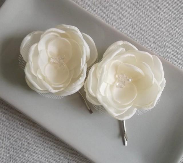 Ivory Cream Off White Silk Bridal Flowers, Hair Clip Grip Pin, Cream