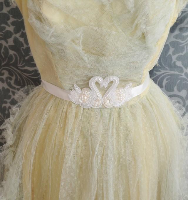Bridal Gown Belt, Wedding Dress Accent, Pearl Swan Waist Sash, Wedding Accessories 2251721