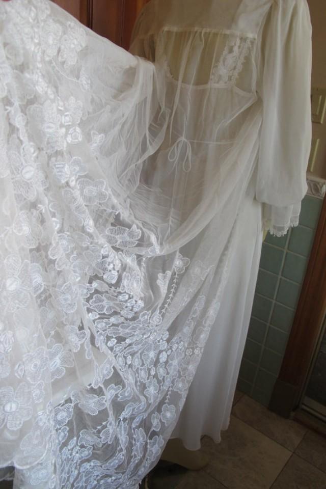 Nightgown Peignoir Bridal White Lace Nightgown Honeymoon Nightgown Robe
