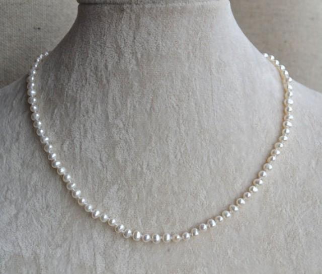 small black pearl necklace