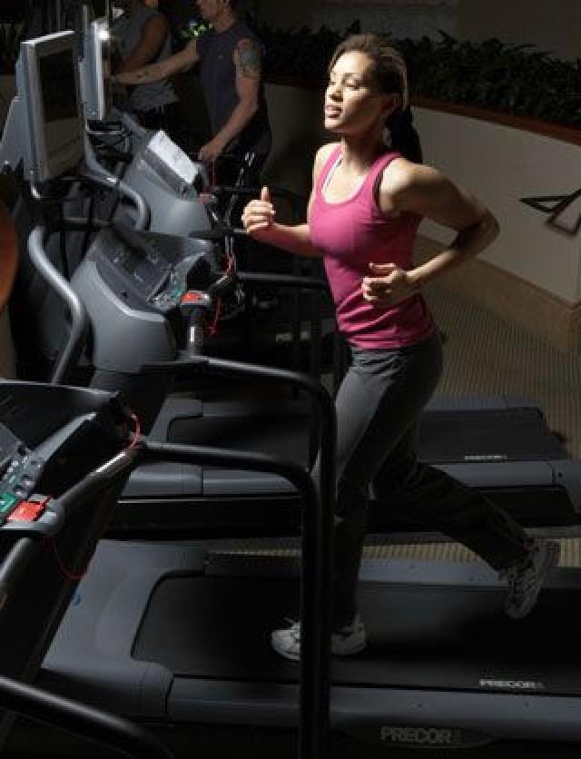 Walk, Run, And Burn Belly Fat With This Workout 2266824 Weddbook