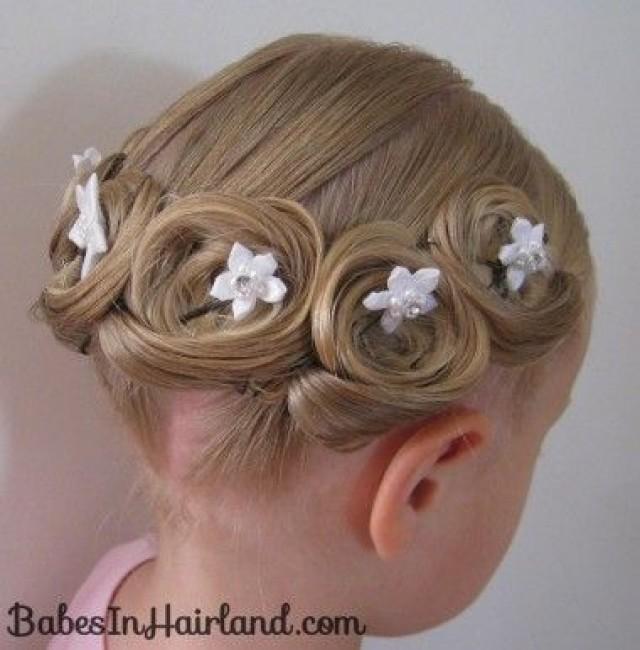 23 Quick Easy Hairstyles For Little Girls 2272282 Weddbook