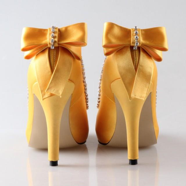 peep toe heels with bow