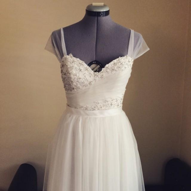 Perfect Soft White Tulle And Lace Wedding Dressillusion Straps With