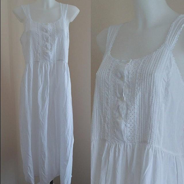 old fashioned white cotton nightgowns