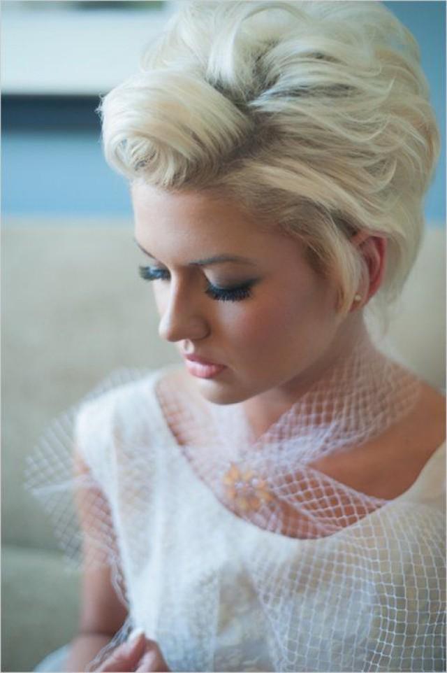 Modern Wedding Wedding Bride Hair Short Hair 2296168 Weddbook