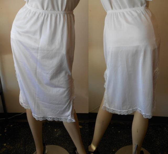 70s Esteem White Half Slip White Floral Lace Trim Elastic Waist