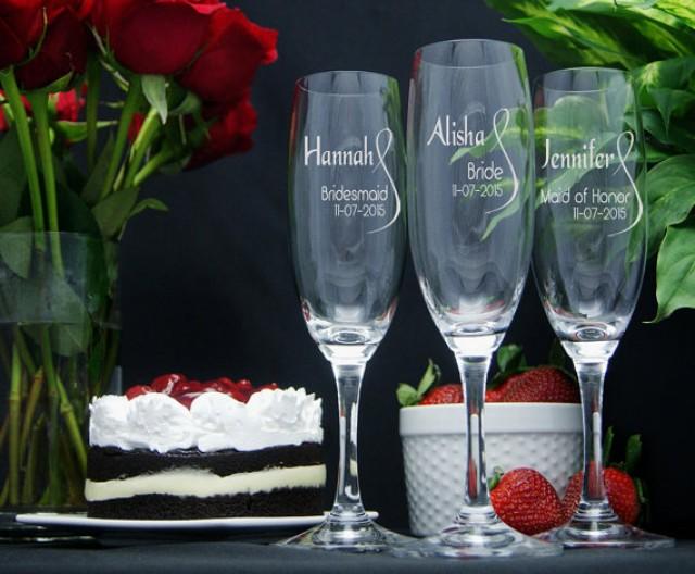 Personalized Champagne Glasses / Engraved Wedding Glasses / Bridesmaids Gifts / Groomsmen Gifts