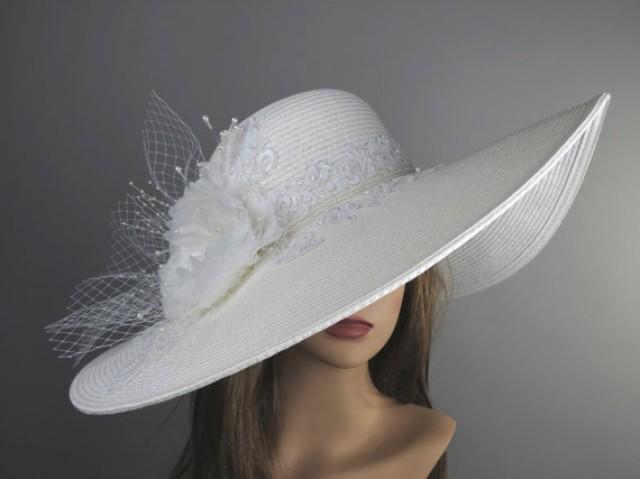 derby white hat