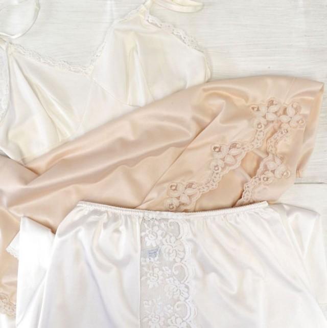 Lot Of Vintage Lingerie Cutter White Beige Lace Full And Half Slips