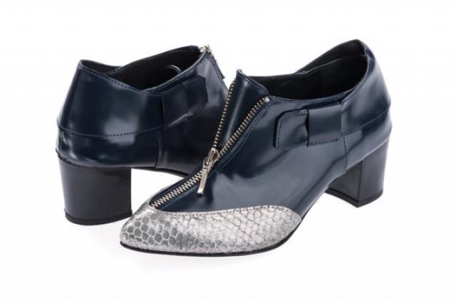 navy blue shoe booties