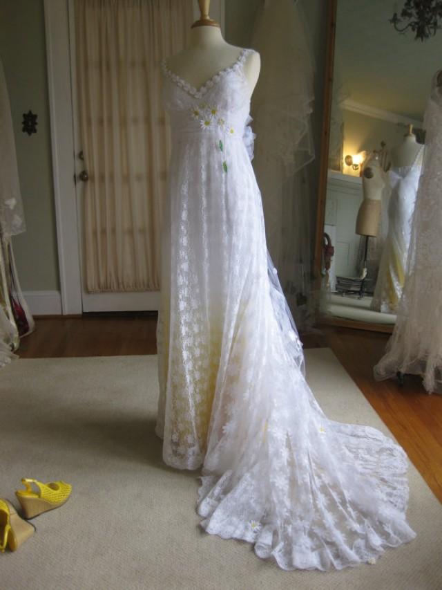 Yellow Daisy Lace Wedding Dress With Train 2330055 Weddbook