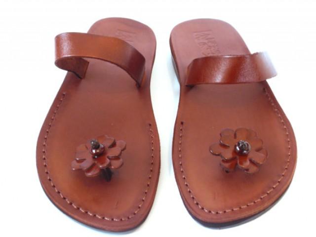 floral toe post sandals