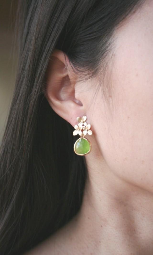 Gold Flower And Peridot Dangle Earrings. Green Earrings.Apple Green