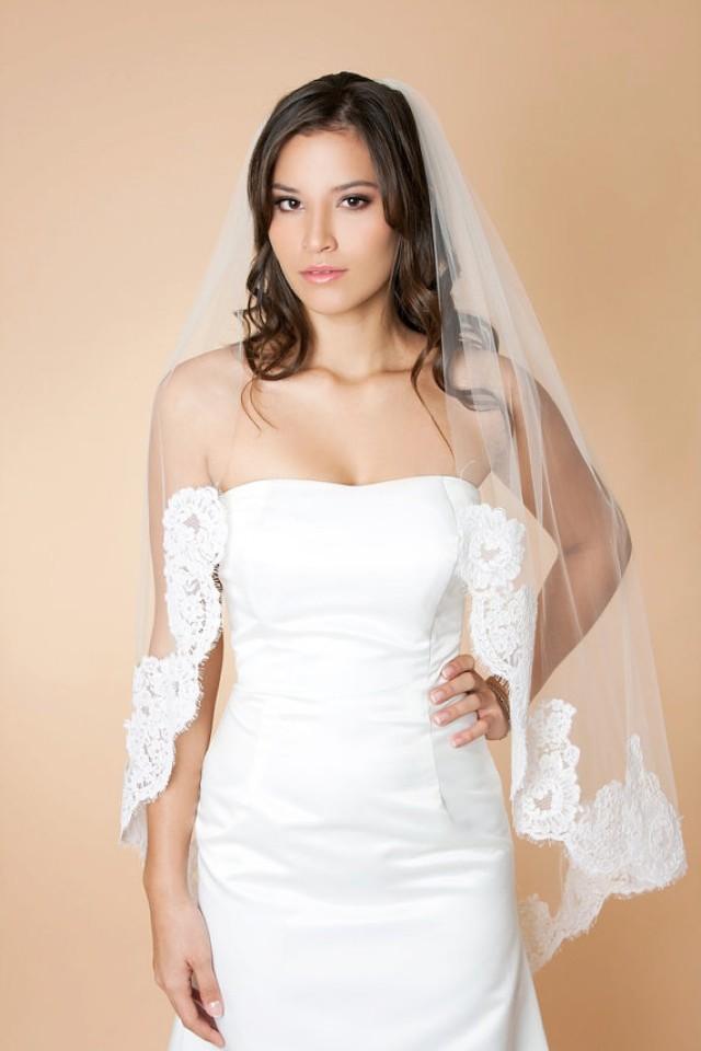 Ready To Wear Elena Fingertip Length Single Tier Veil Edged With Alencon Lace Wedding Veil 6978