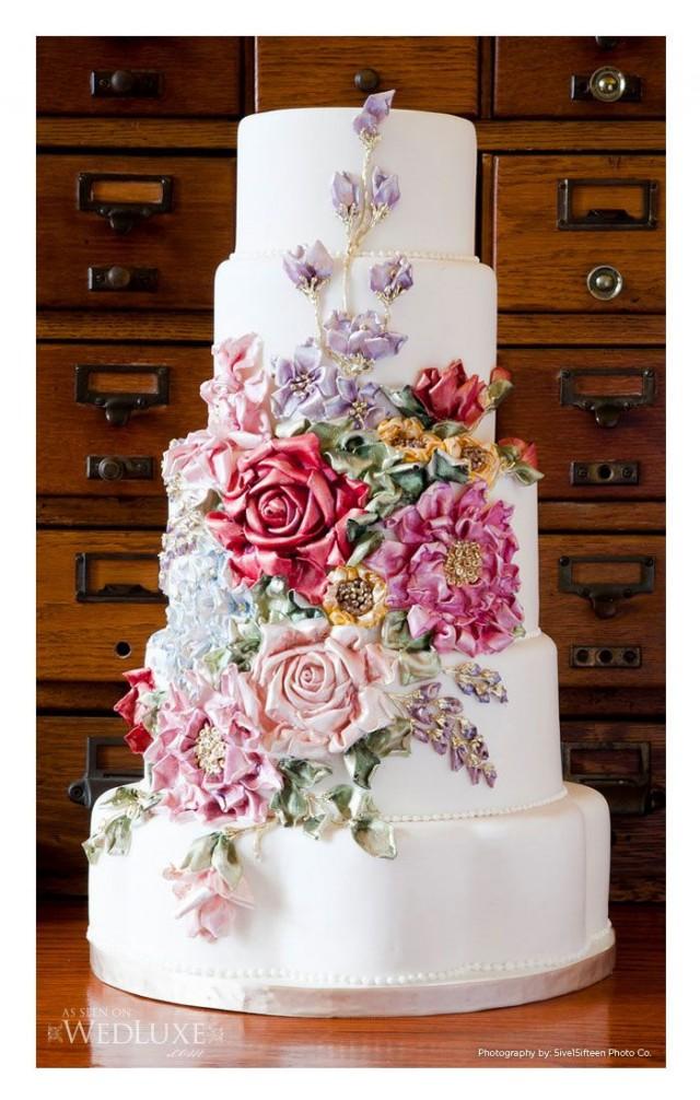 The Best Sugar Flower Wedding Cakes Exquisite Floral Additions 2372281 Weddbook