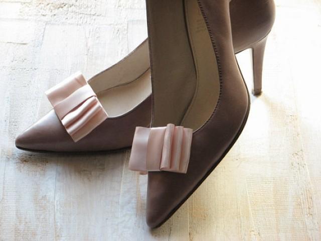 pale pink bridesmaid shoes