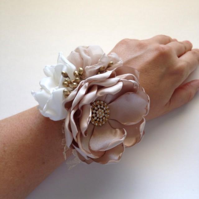 rose corsage bracelet