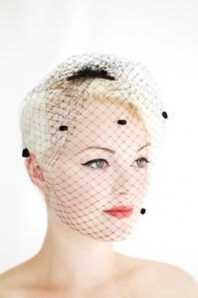 black and cream fascinator hat