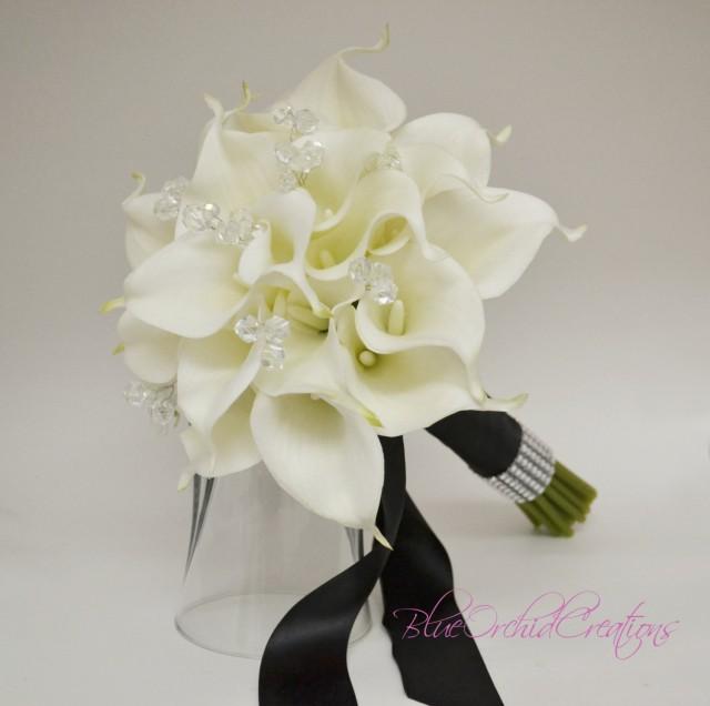 White Real Touch Calla Lily Bouquet This Black Wedding Bouquet Is Made With Calla Lilies And Stretch Lace The Used On Gothic Also Comes In White Or Ivory
