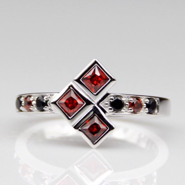 Platinum Harley Quinn Natural Garnet And Onyx Engagement Wedding