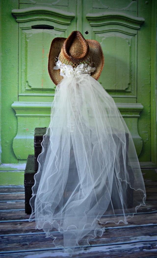 Western-wedding-veil-ivory-white-hat 